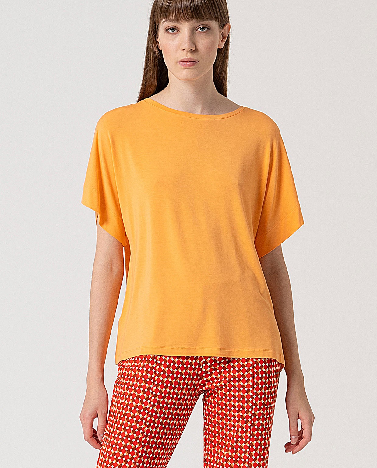 MU:Camiseta oversized com decote canoa Mandarina