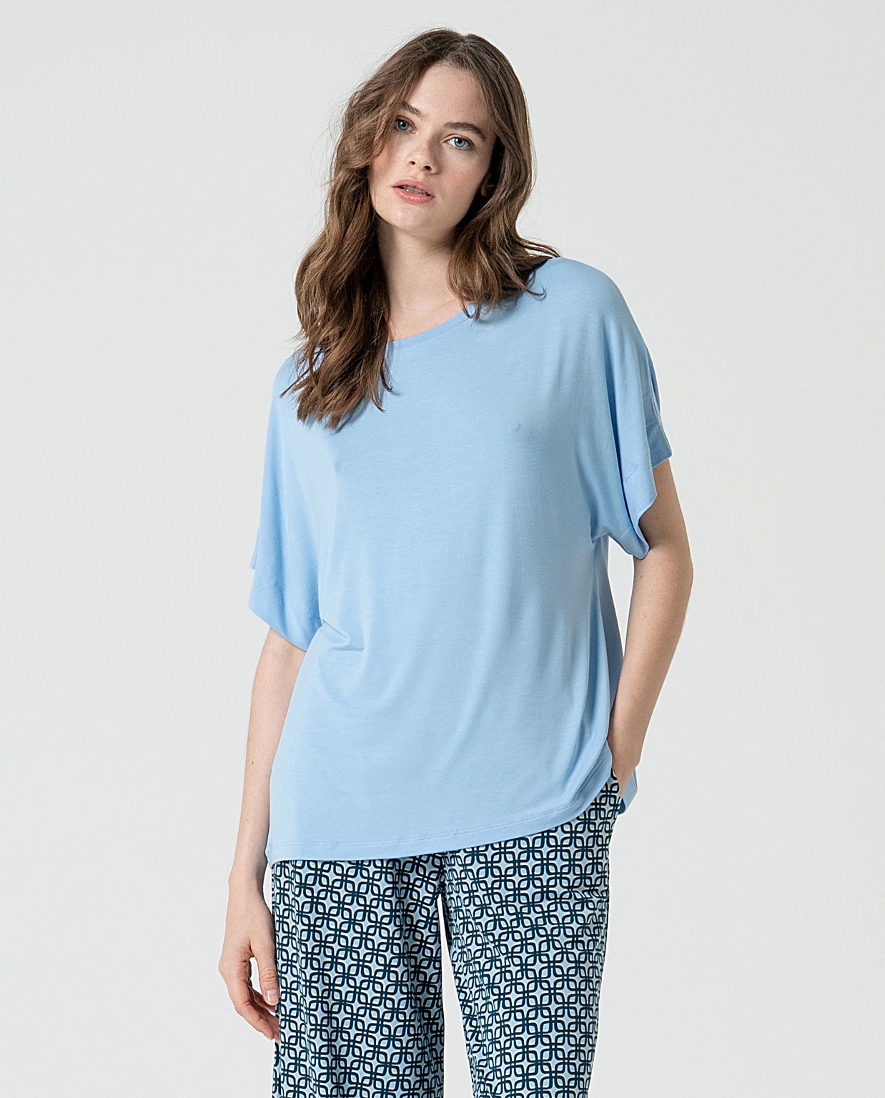 MU:Oversized boat neck T-shirt Sky blue