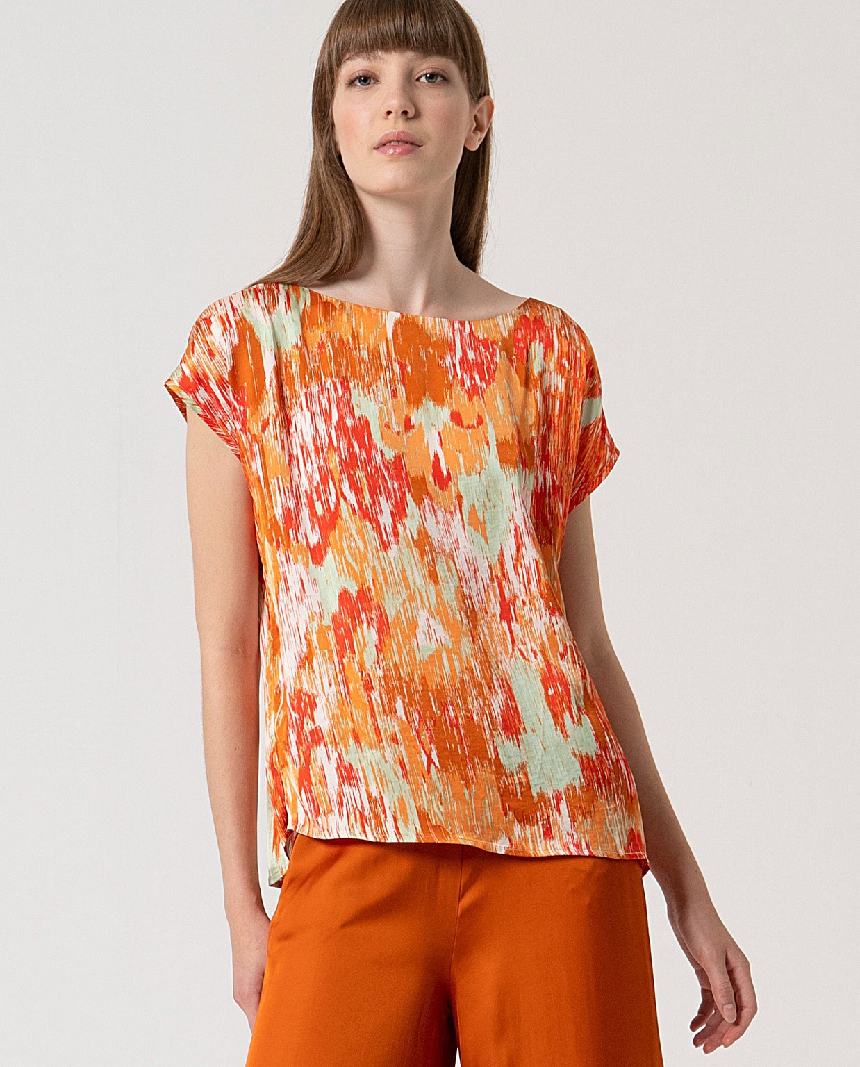 MU:Top decote canoa  sem mangas Multi