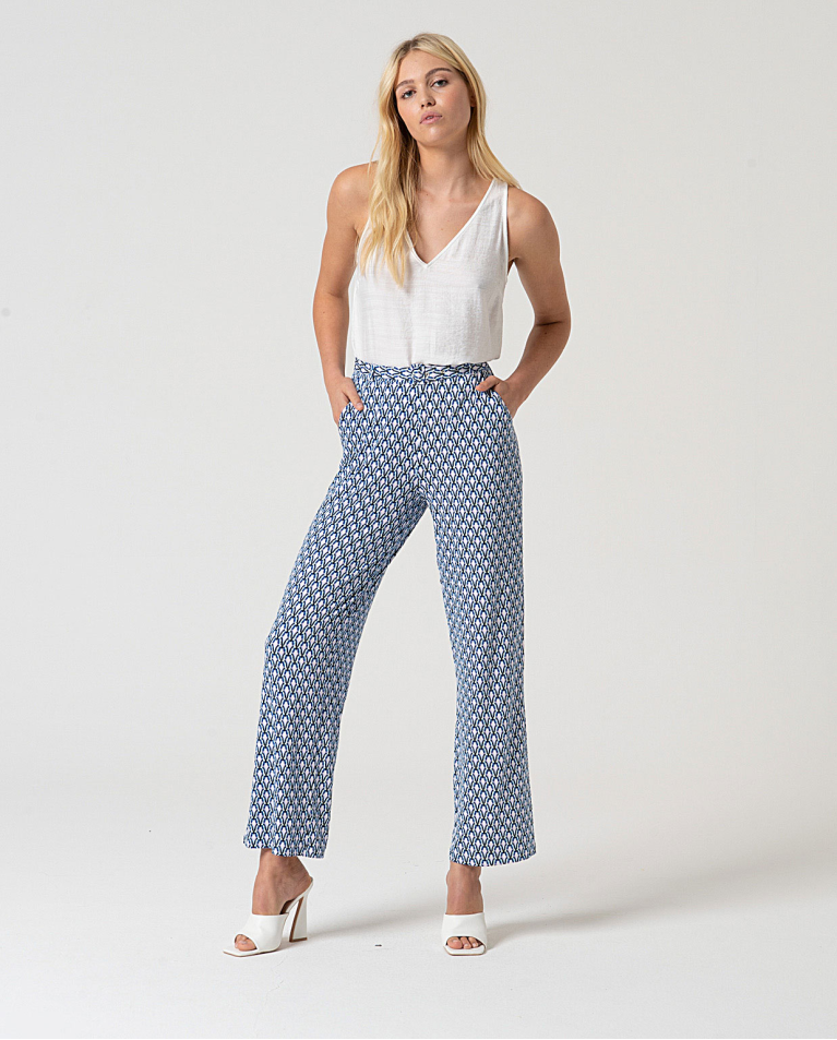 MU:Calça com cinto Azul