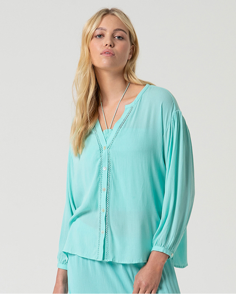 MU: Blusa cuello maho abierto Turquesa