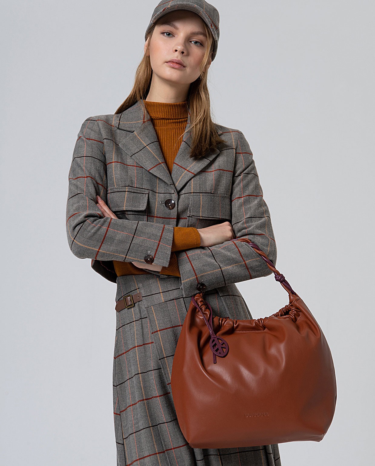 Bolso de hombro con asa bicolor Toffee