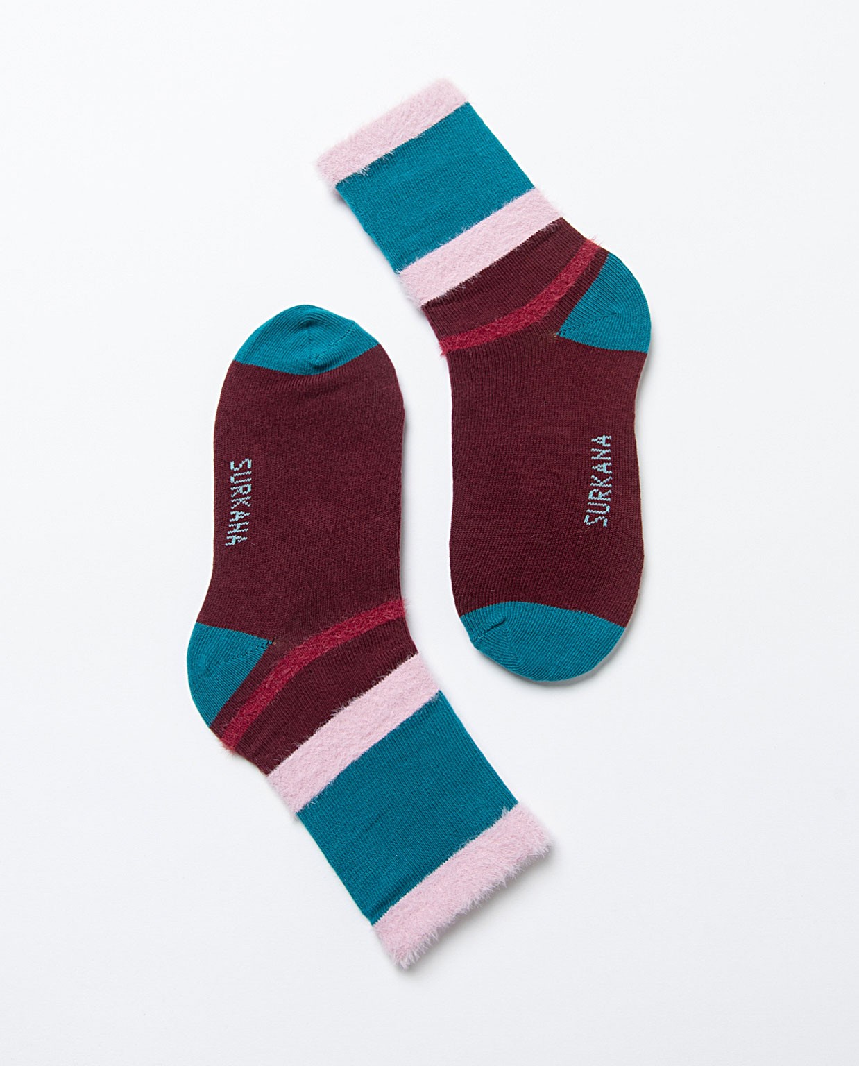 Medium jacquard socks with fur detail. Maroon