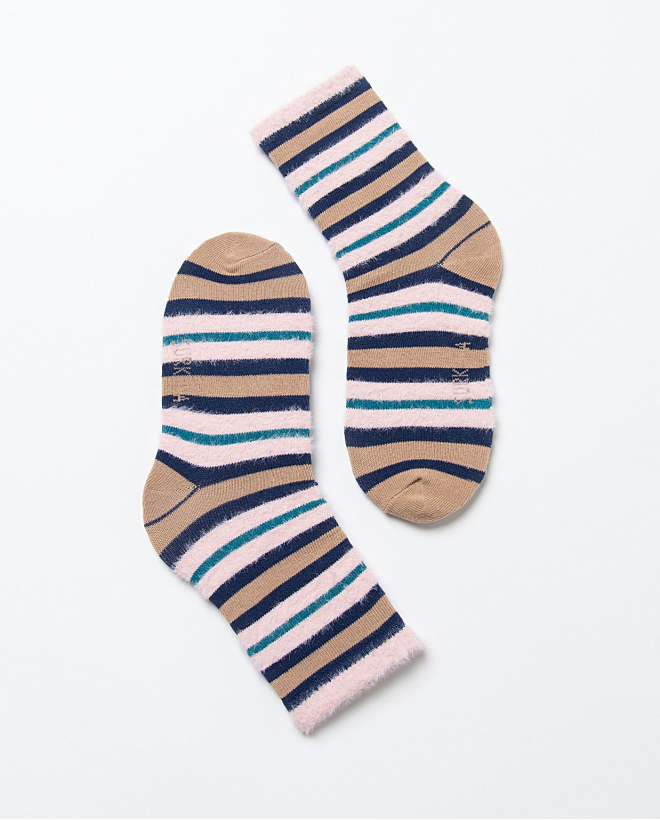 Medium jacquard socks with fur detail. Blue