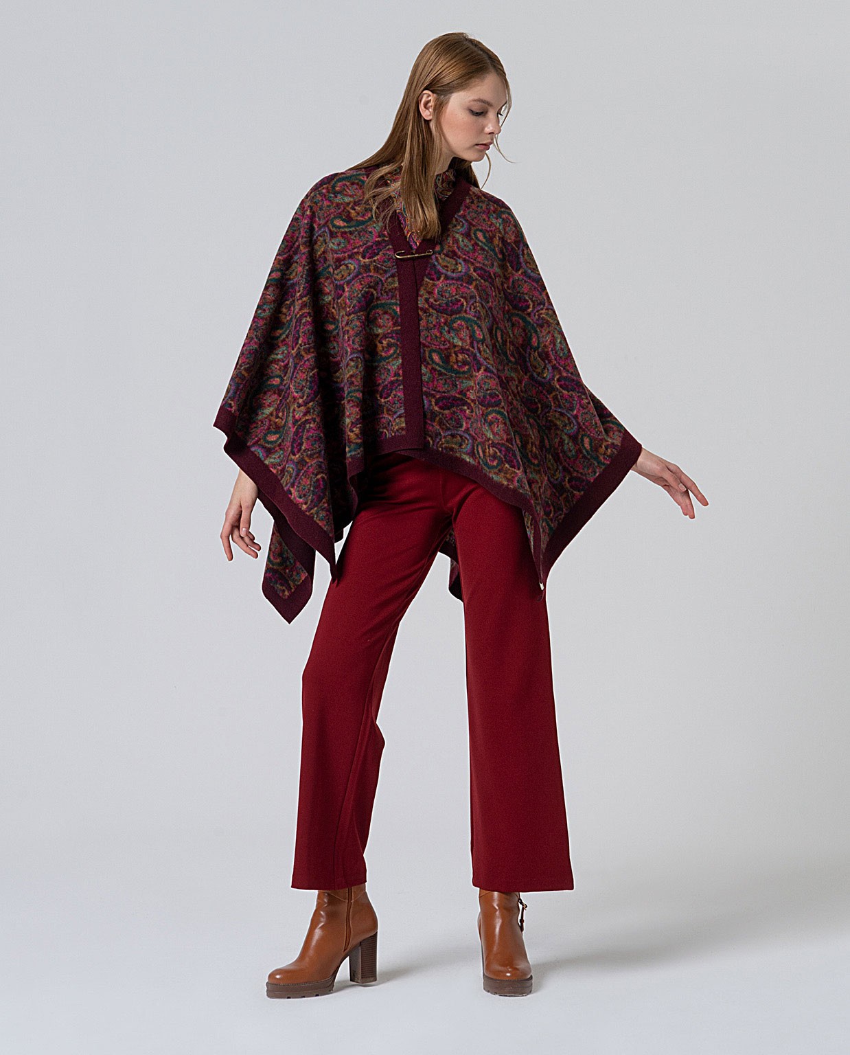 Jacquard poncho with safety pin Multi