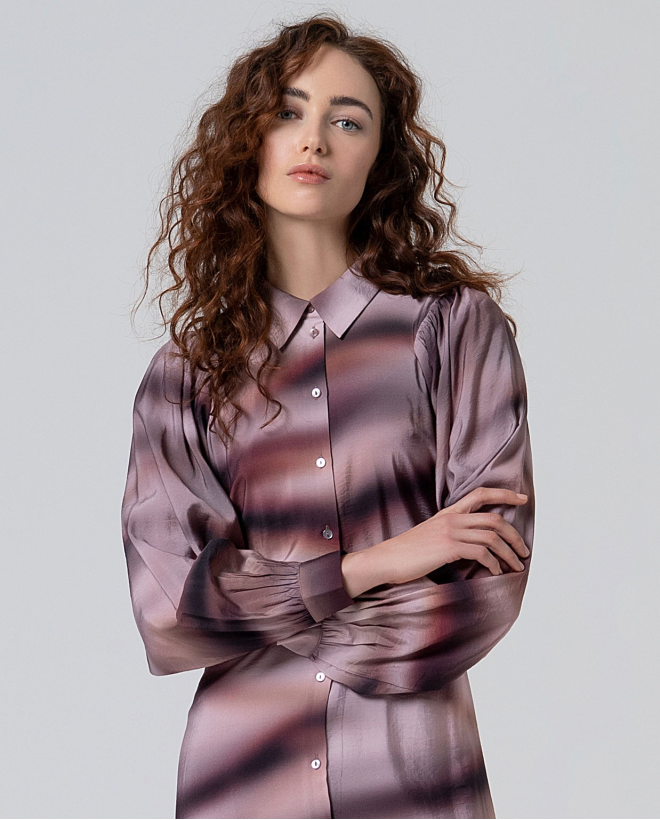 Vestido camisero midi con...