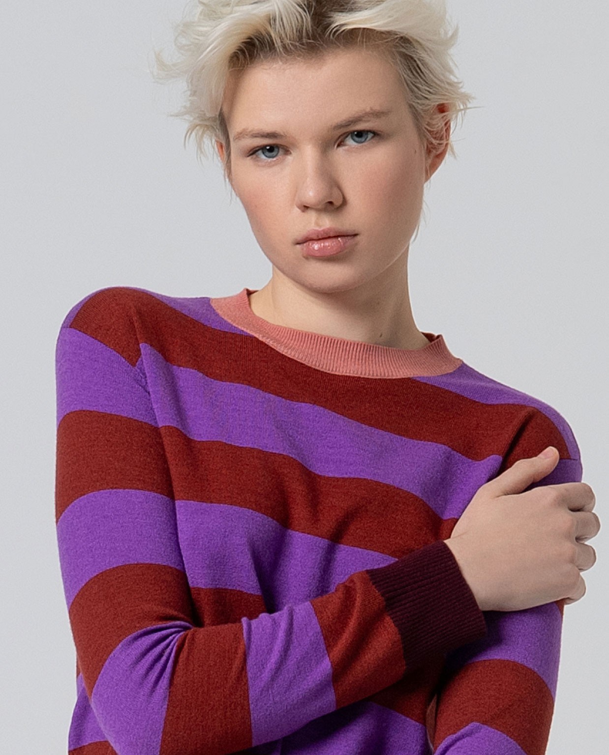 Jersey cuello redondo a rayas Morado
