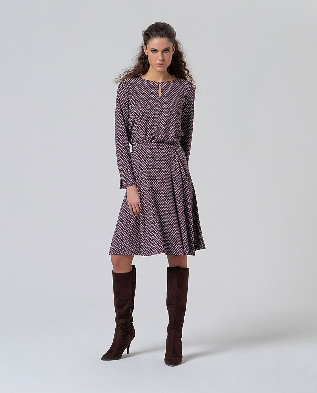 Falda estampado gráfico largo a rodilla Gris