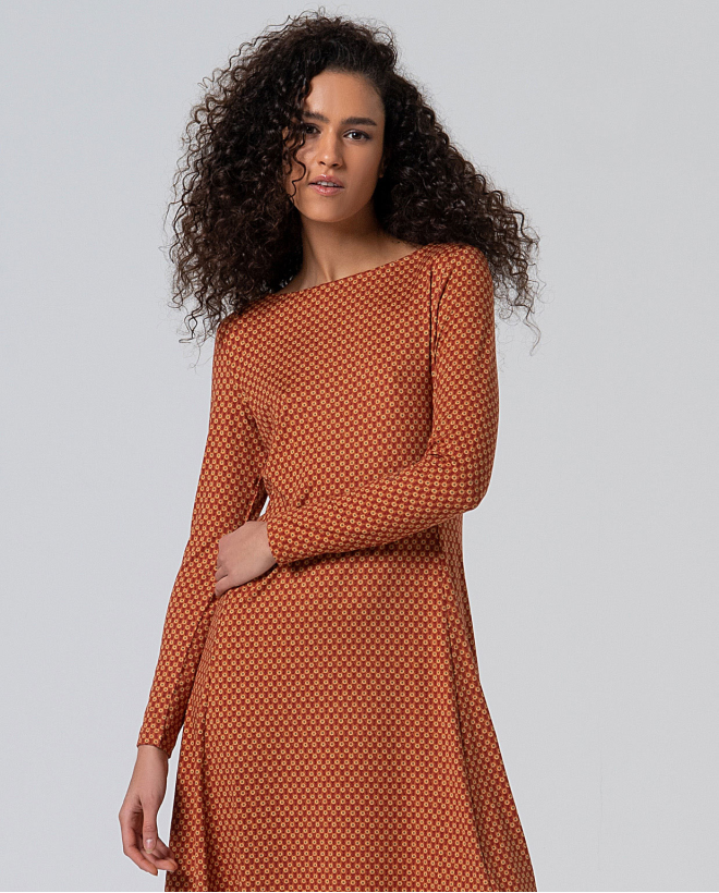 Vestido elástico entallado corte evasé Toffee