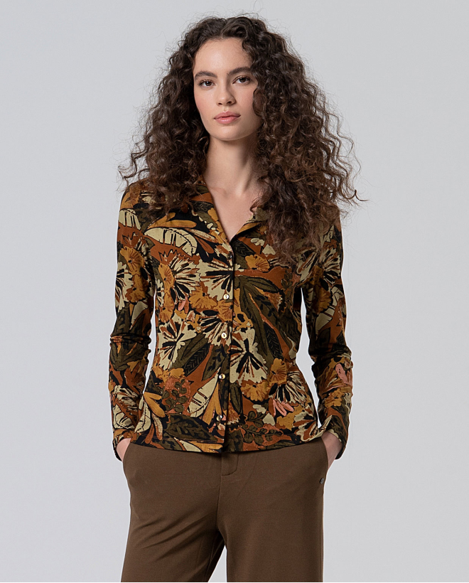 Camisa estampada con cuello solapa Kaki