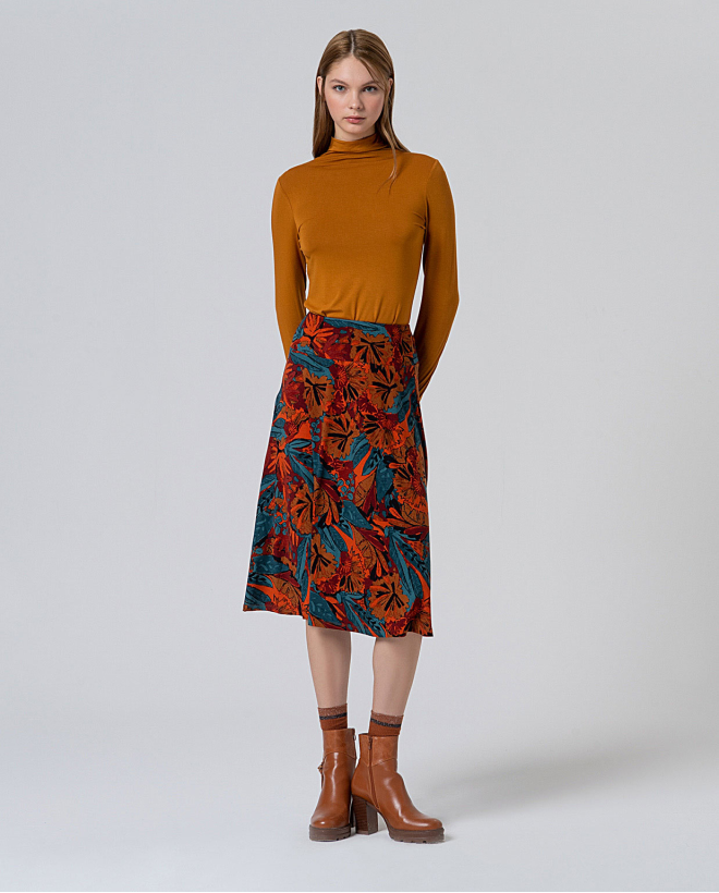 Falda midi corte evasé estampada Teja