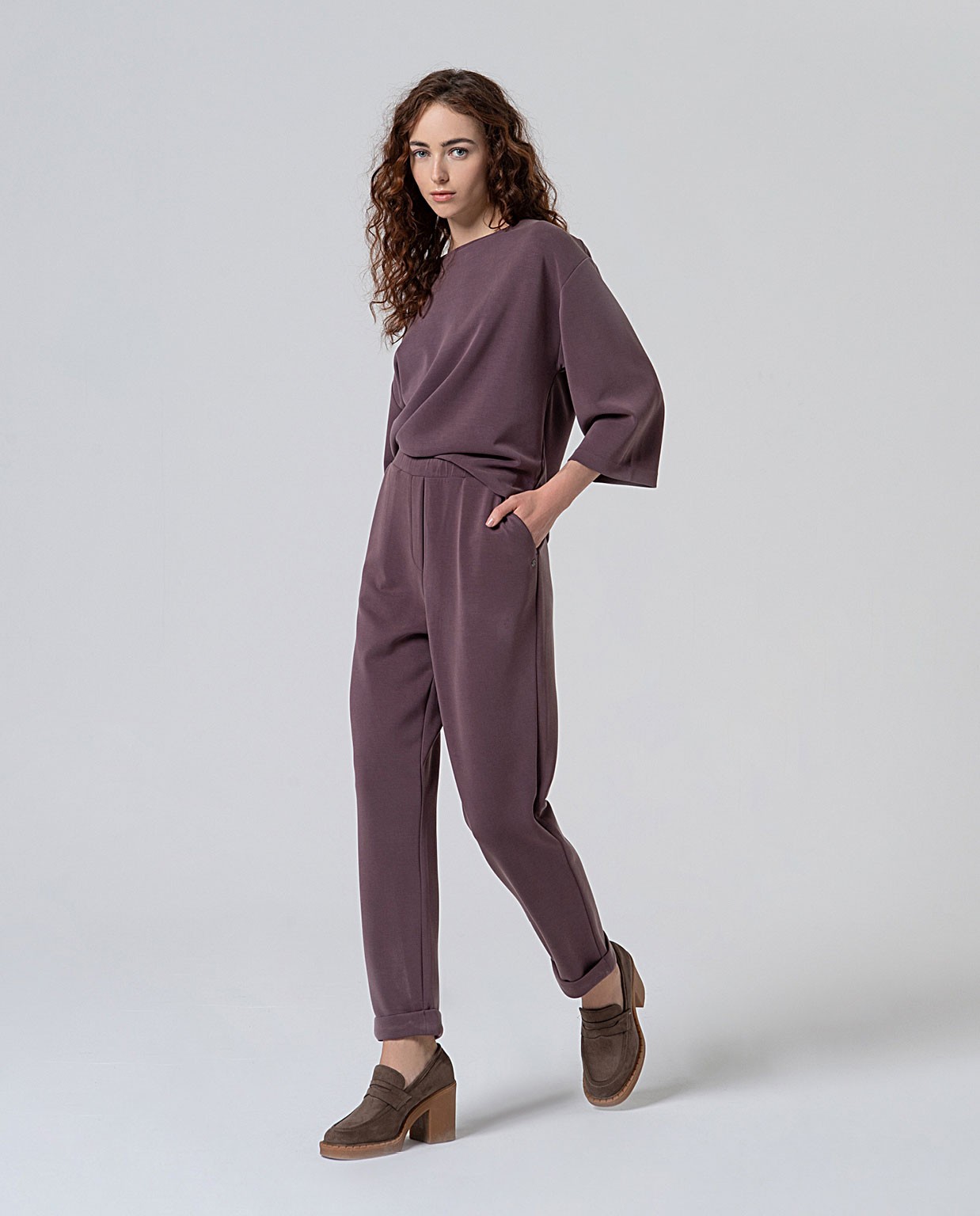 Pantalón jogger de modal sin cierre Arándano