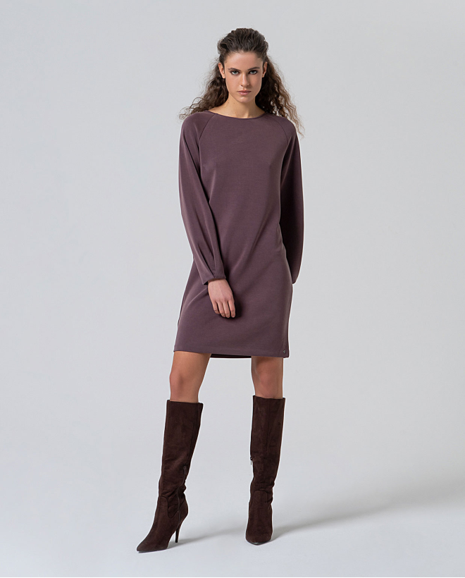 Vestido corto oversize de...