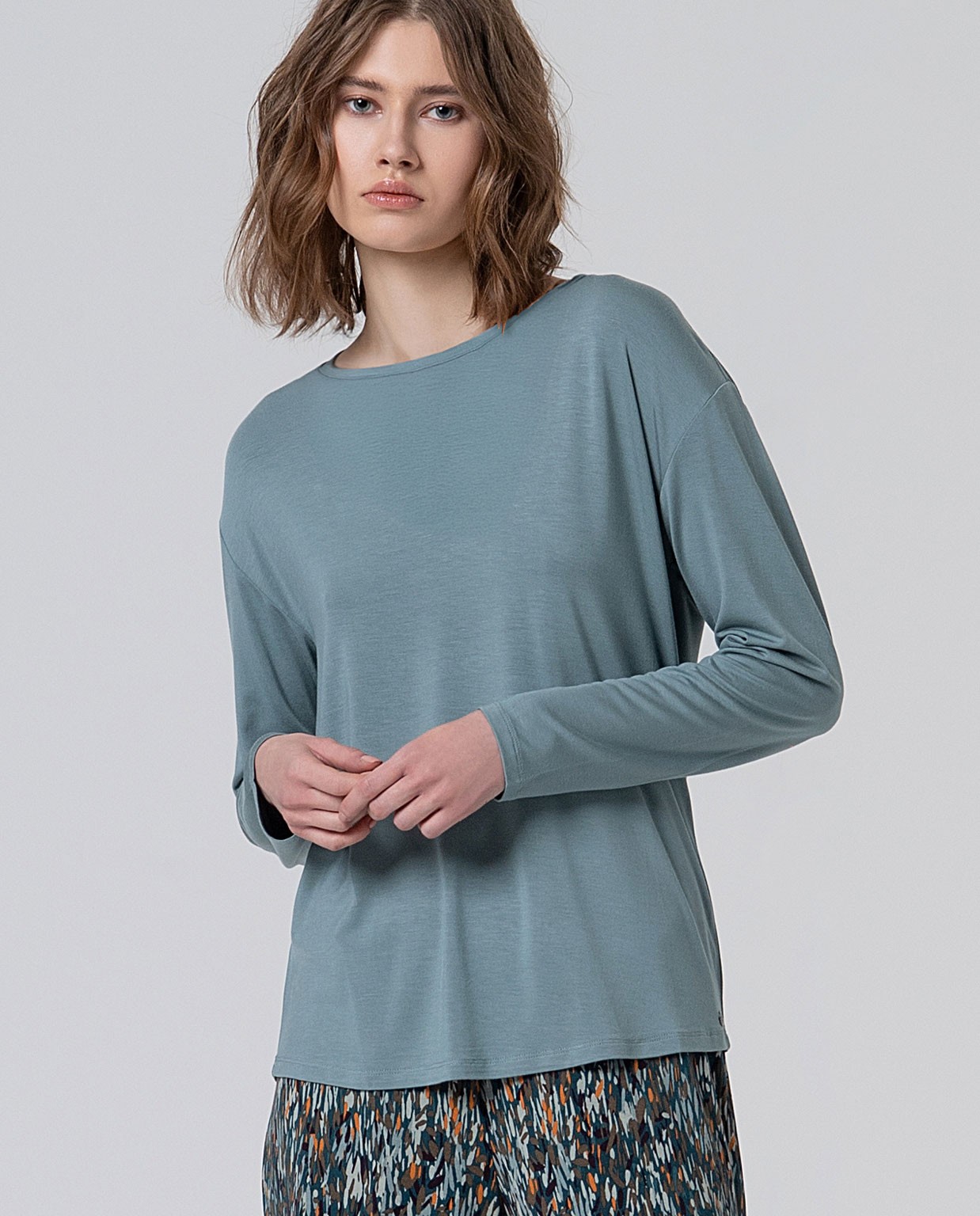 Camiseta escote barco de viscosa bambú Azul celeste