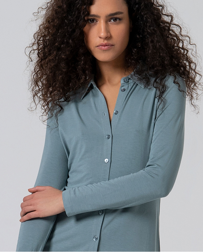 Camisa elástica y suave de bambú Azul celeste
