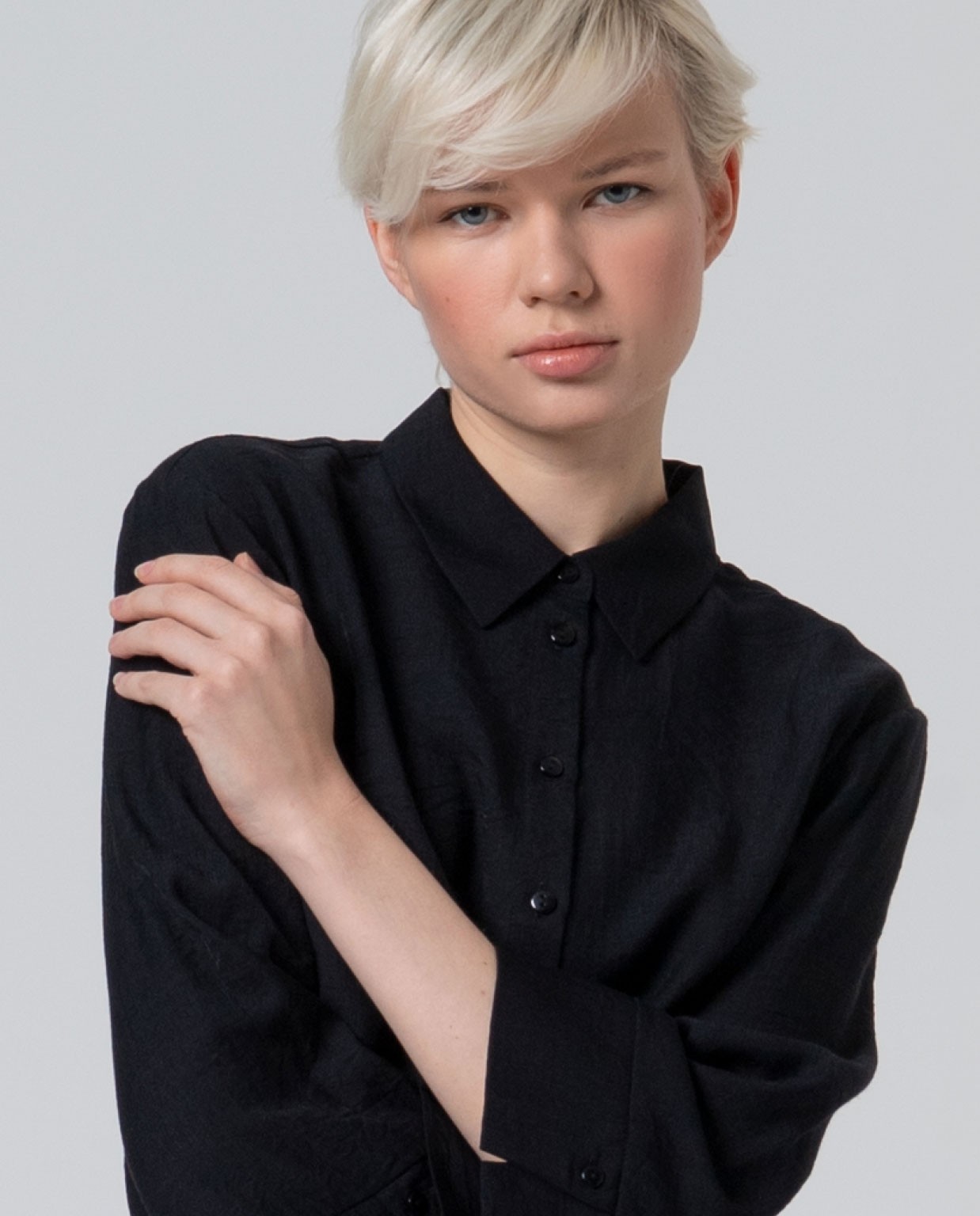 Camisa oversize manga campana Negro
