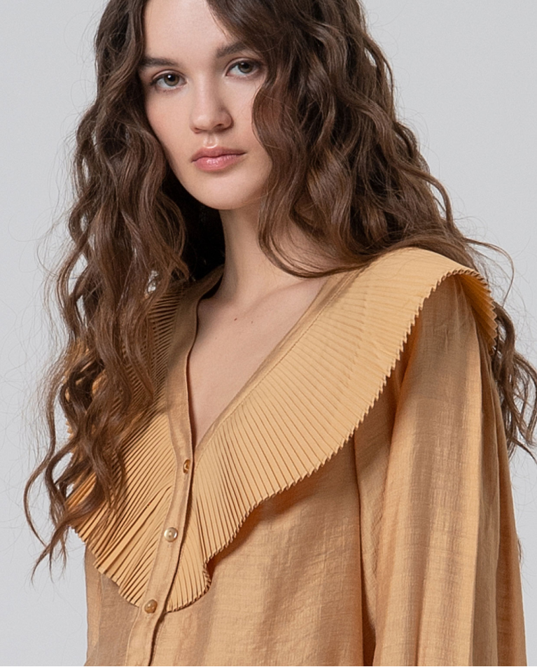 Camisa con cuello babydoll XL Beige