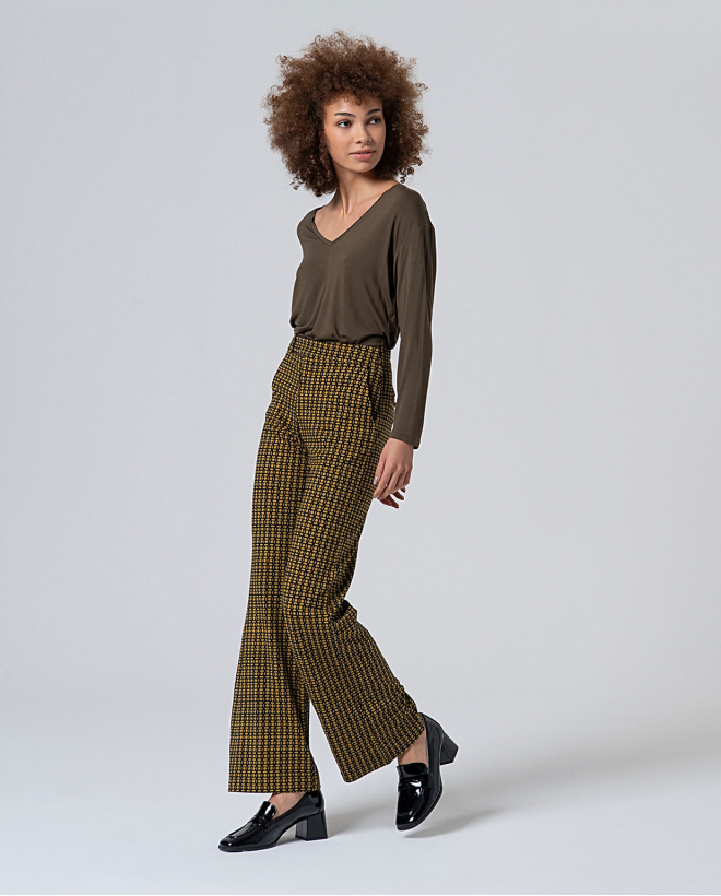 Pantalón recto ancho estampado Negro