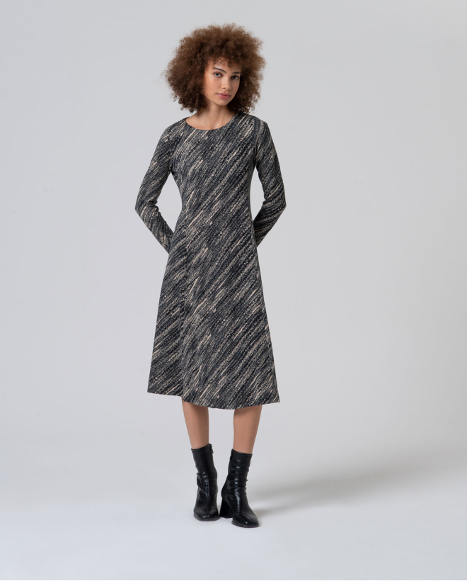 Vestido midi elástico estampado Negro