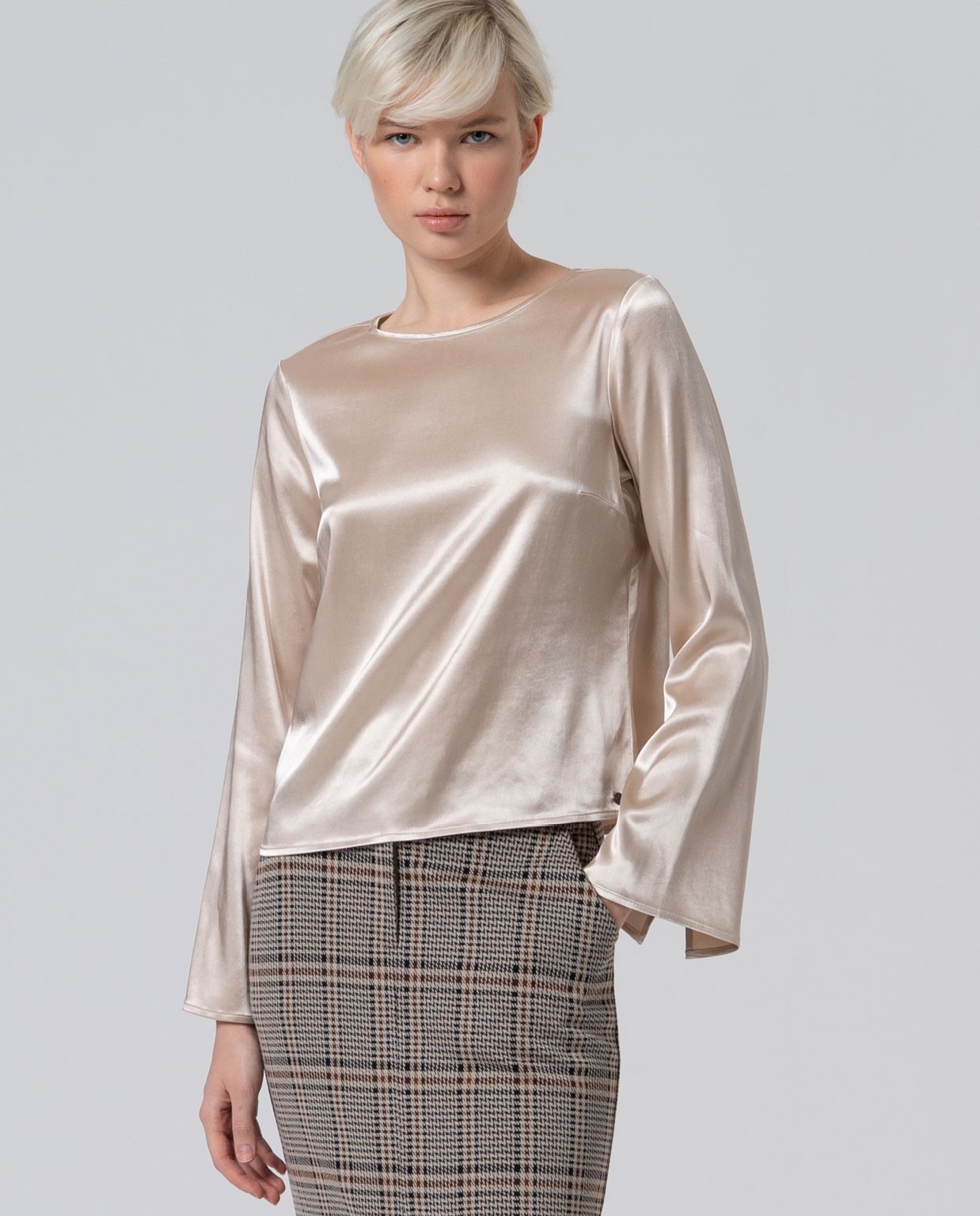 Stretch satin T-shirt Beige