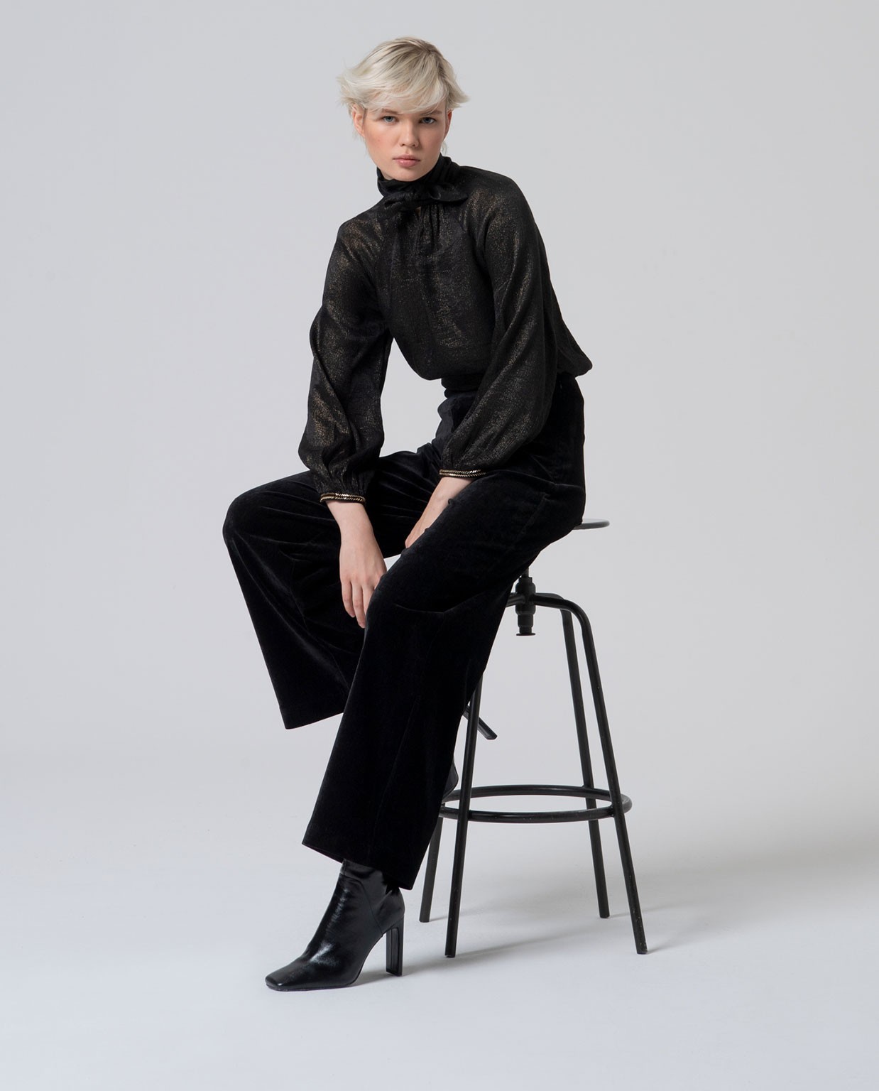 Pantalón oversize efecto terciopelo Negro