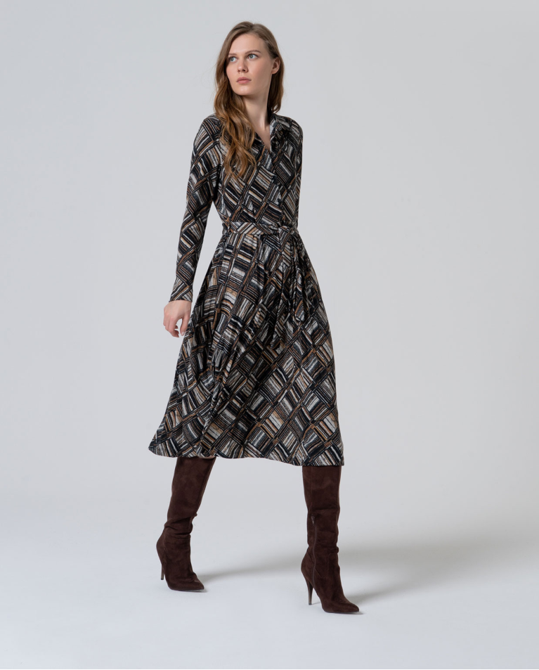 Vestido camisero geométrico con cinturón Negro