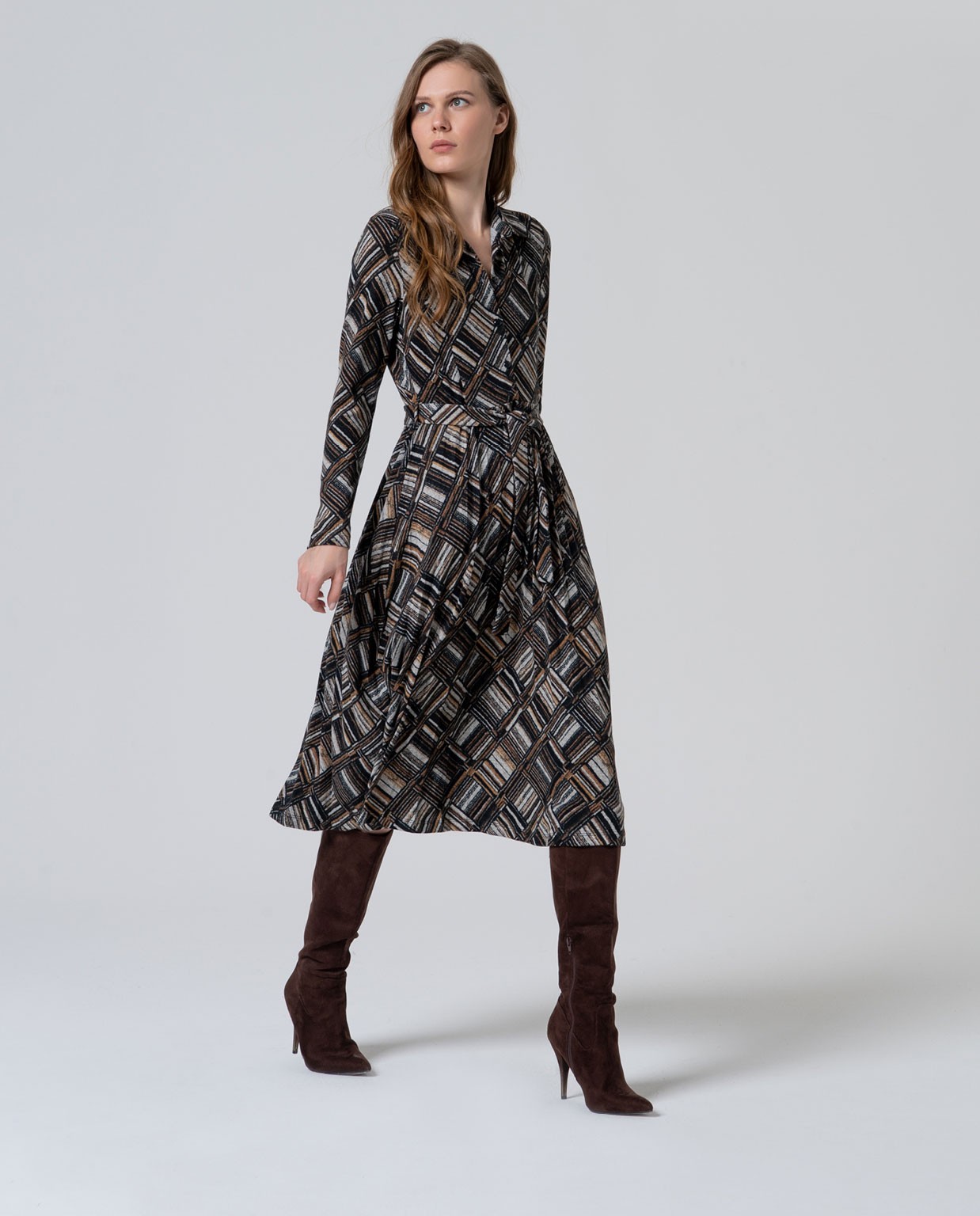 Geometric shirt dress with belt Black