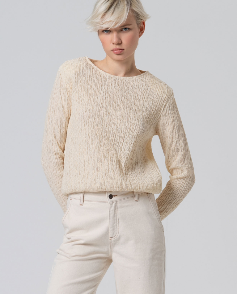 Camiseta escote barco con textura Beige