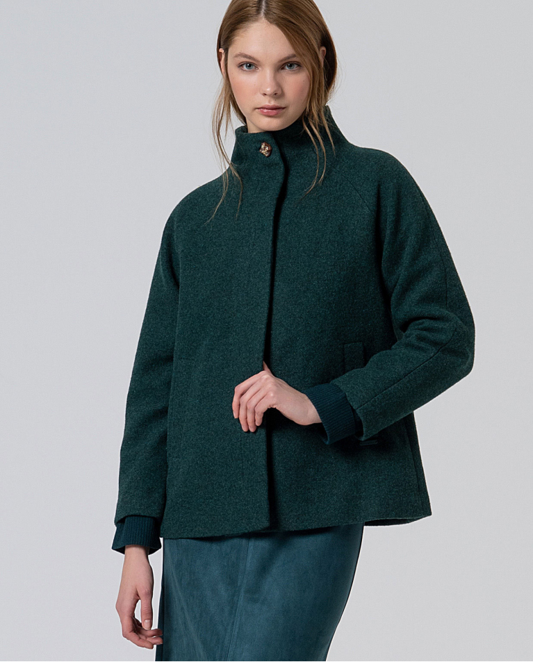 Chaqueta amplia con cuello alto y lana Verde Botella