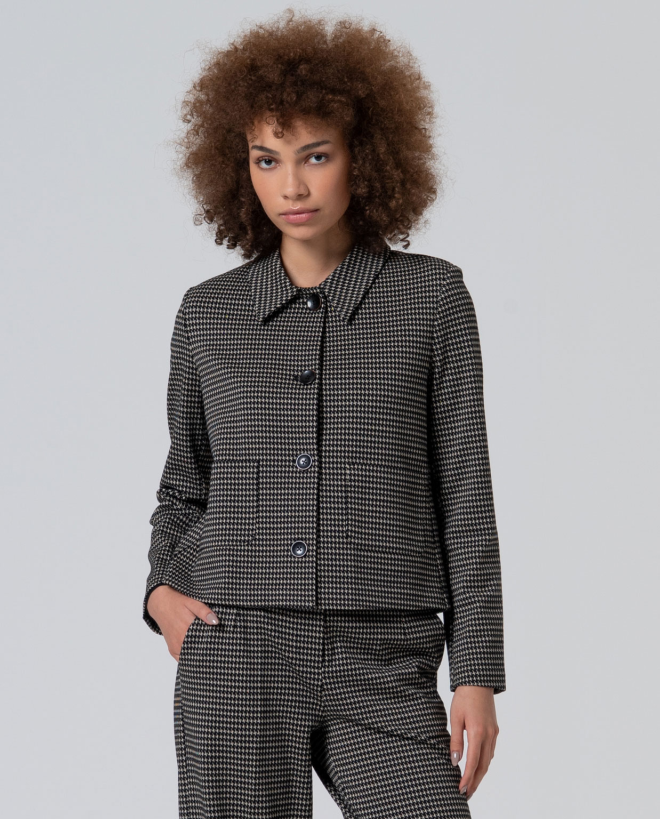 Casaco curto em houndstooth...