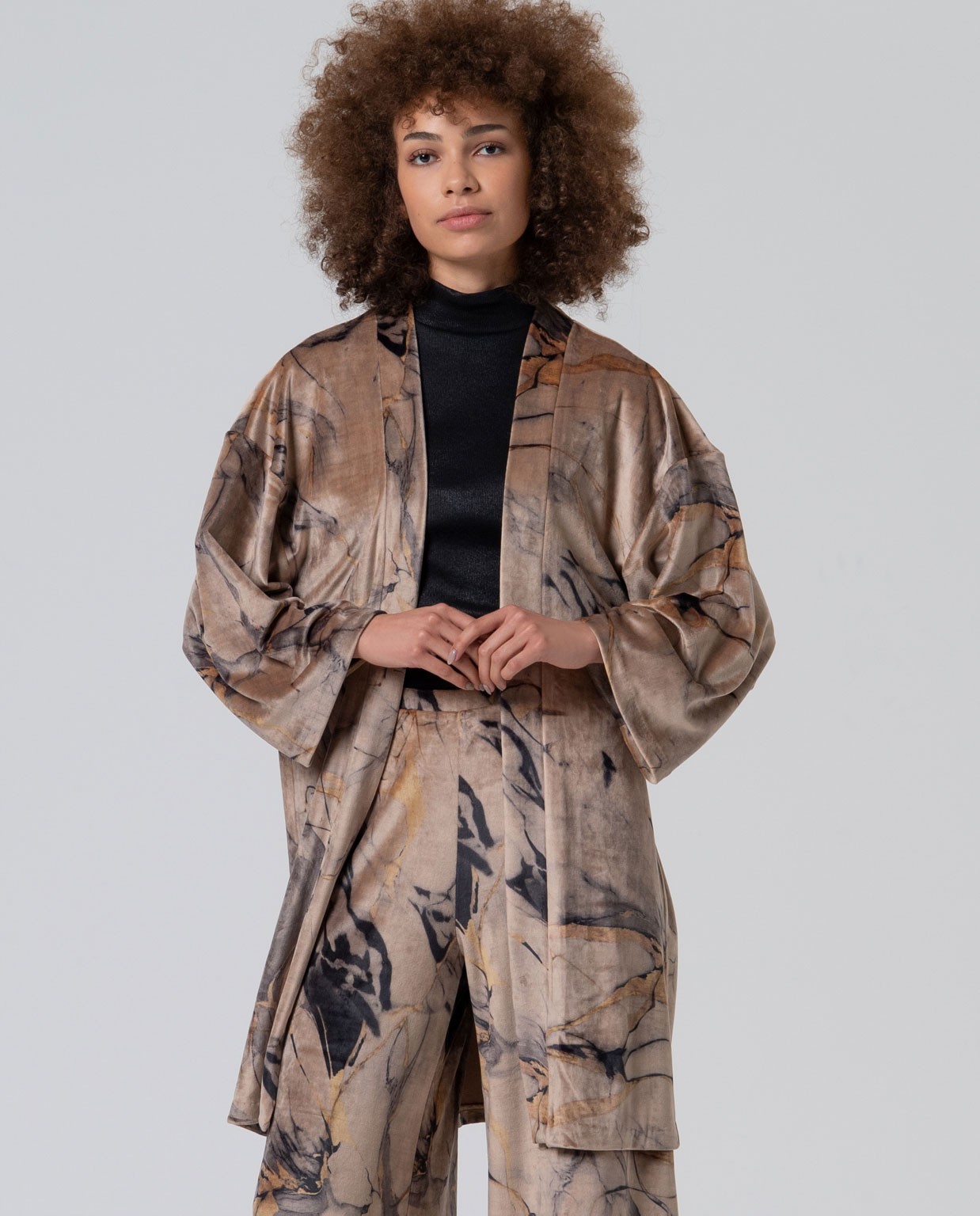 Kimono abierto manga japonesa Multi