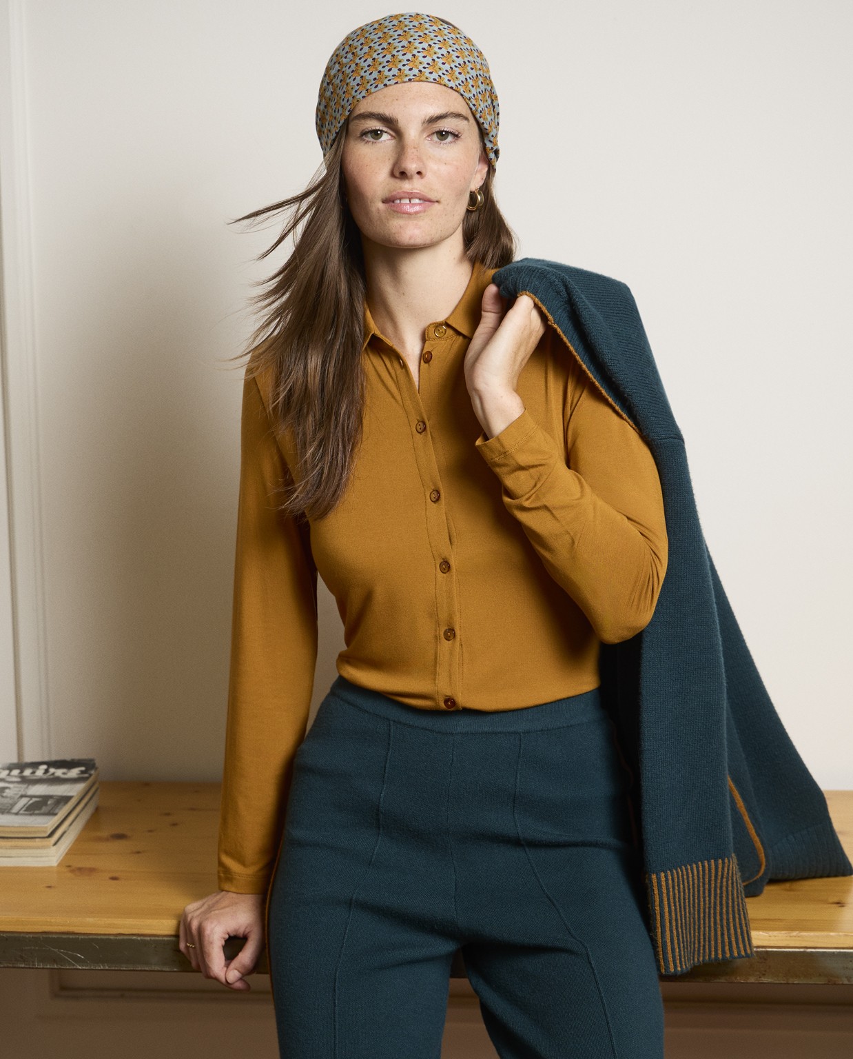 Camisa elástica y suave de bambú Ocre