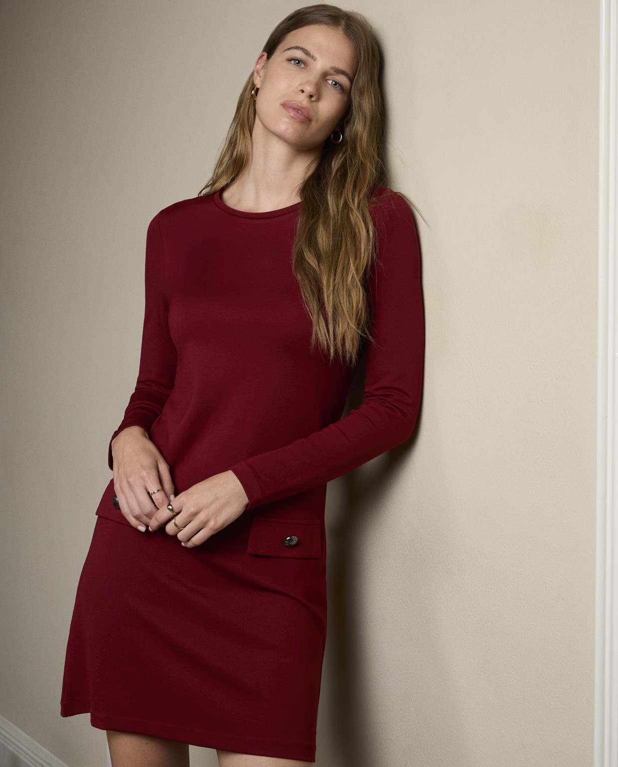 Vestido corto y recto evasé Rojo Inglés