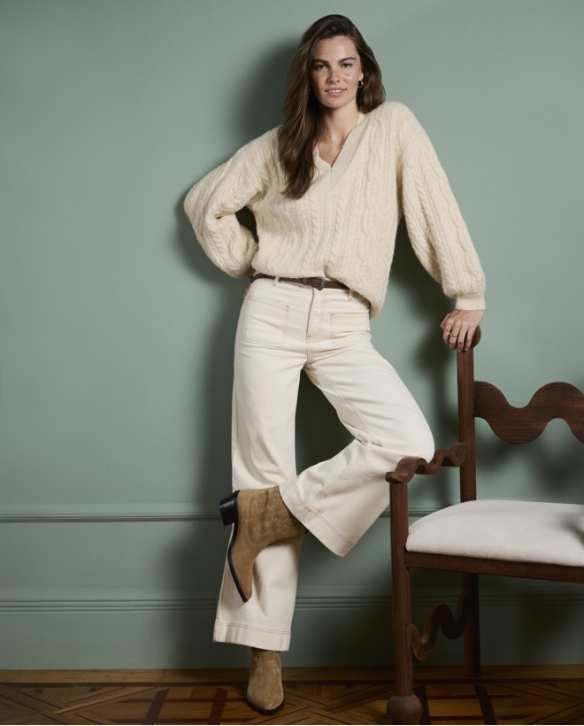 Pantalón vaquero corte flare Crudo