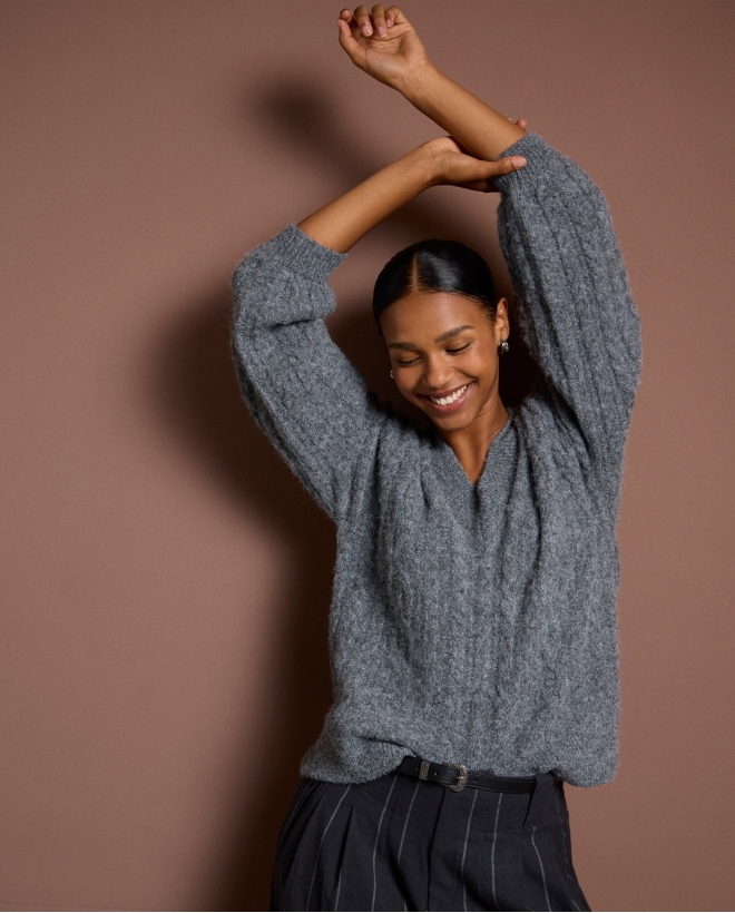 Chunky sweater with aranese texture Grey