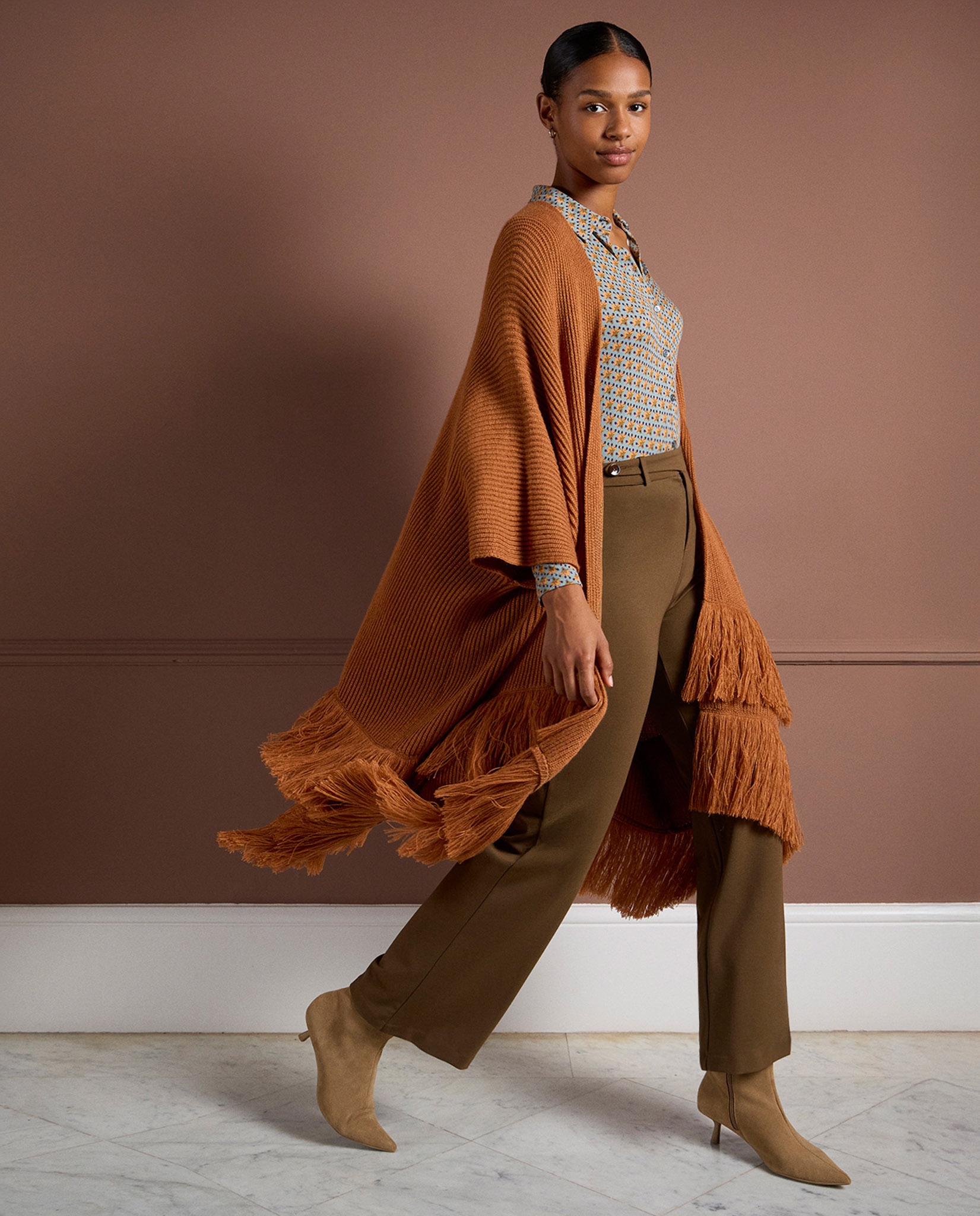 Straight pants with waistband detailing Khaki dark