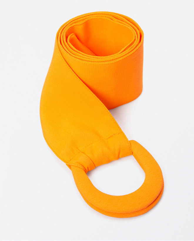 Wide belt in fabric with double buckle. Orange