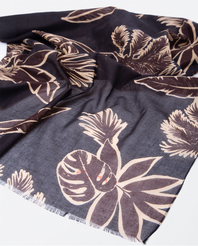 Black floral print sarong scarf Black