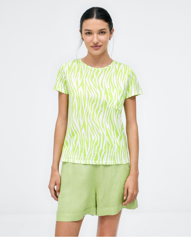 Short sleeve t-shirt. Stripes print Acid green